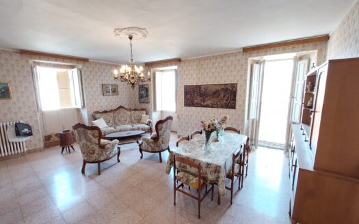 Ref 024 Beautiful Historic Palace with four levels