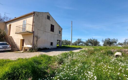 Ref 085 Stone semi-detached house close to the coast